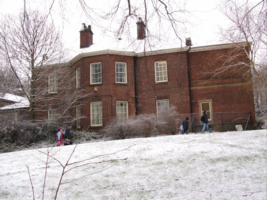  Figure 3: Meersbrook House in Meersbrook Park. © 2005 SYAS